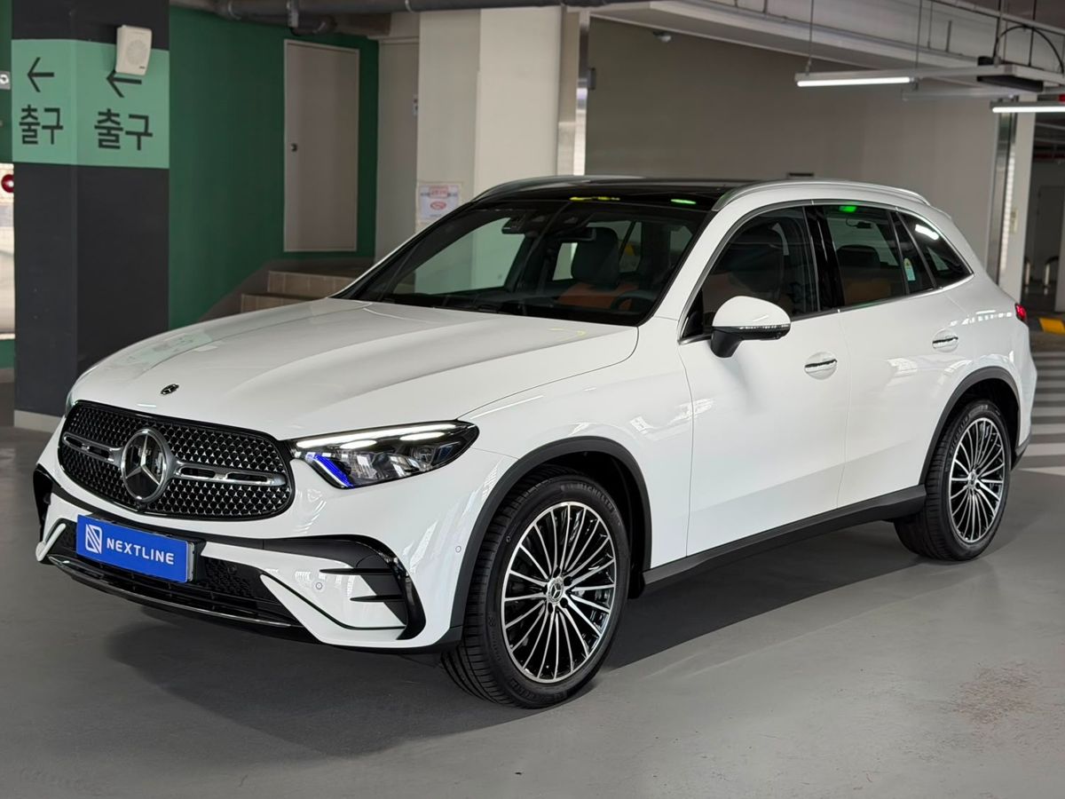 Mercedes-Benz GLC 300 2.0 AT (258 л.с.) 4WD в автосалоне Nextline