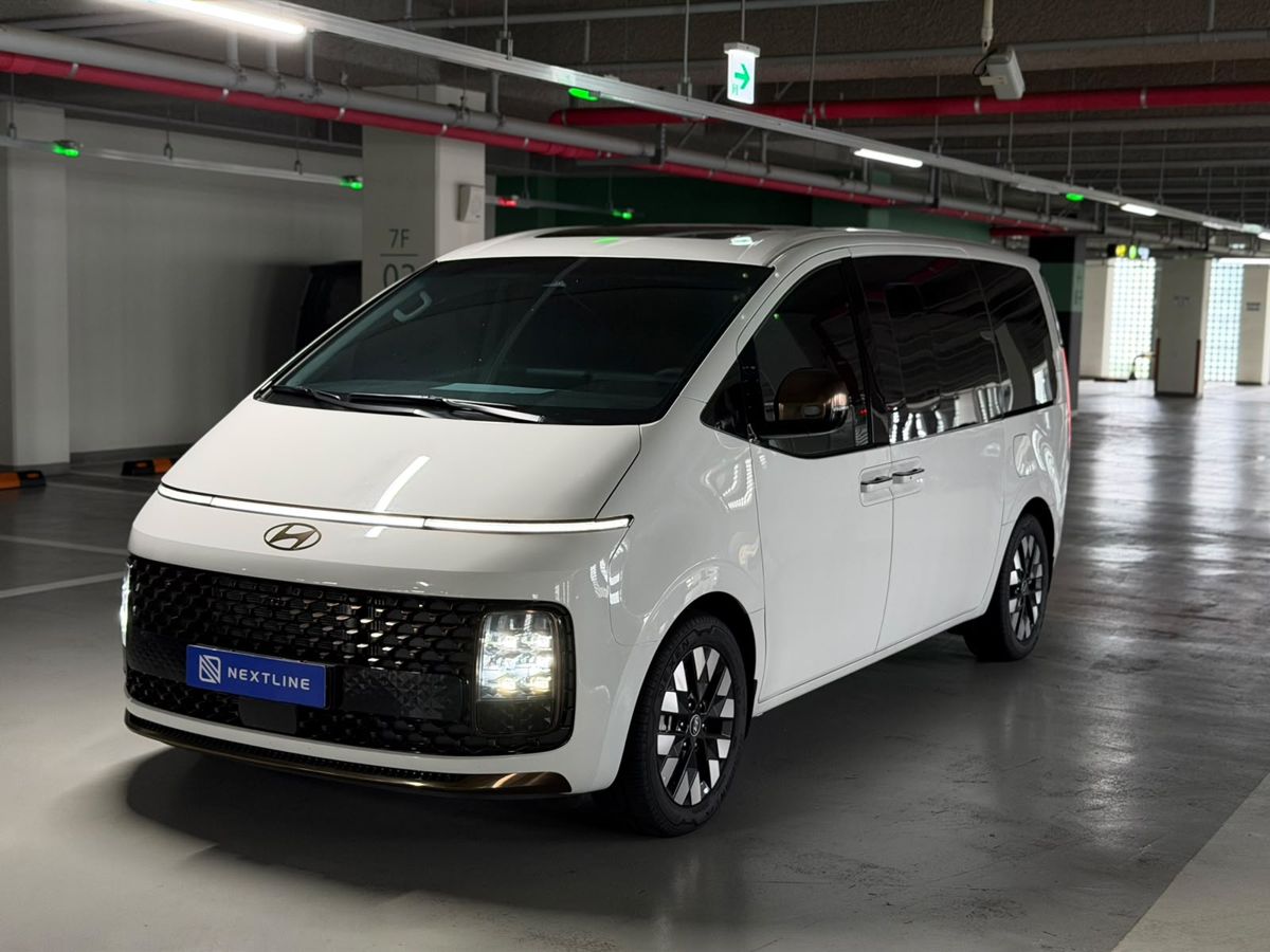 Hyundai Staria 2.2d AT (177 л.с.) 4WD