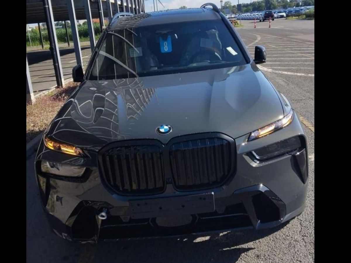 BMW X7 40d 3.0d AT (340 л.с.) 4WD в автосалоне Nextline