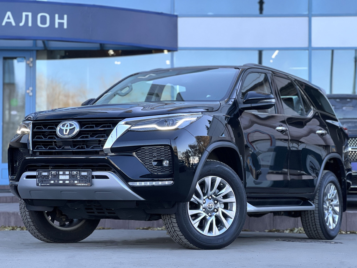 Toyota Fortuner 2.8 Diesel Черный в автосалоне Nextline