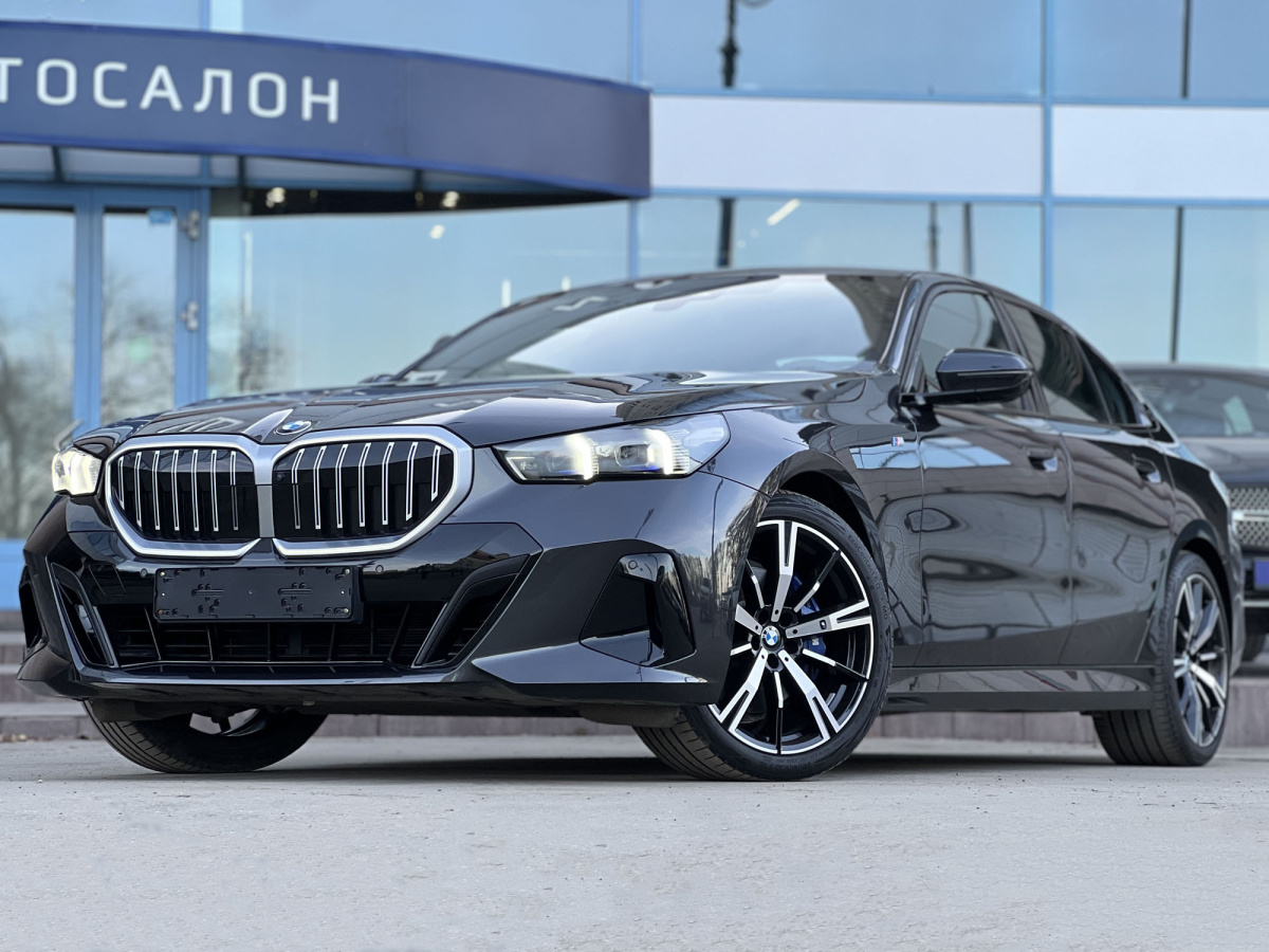 BMW 530i M Sport в автосалоне Nextline