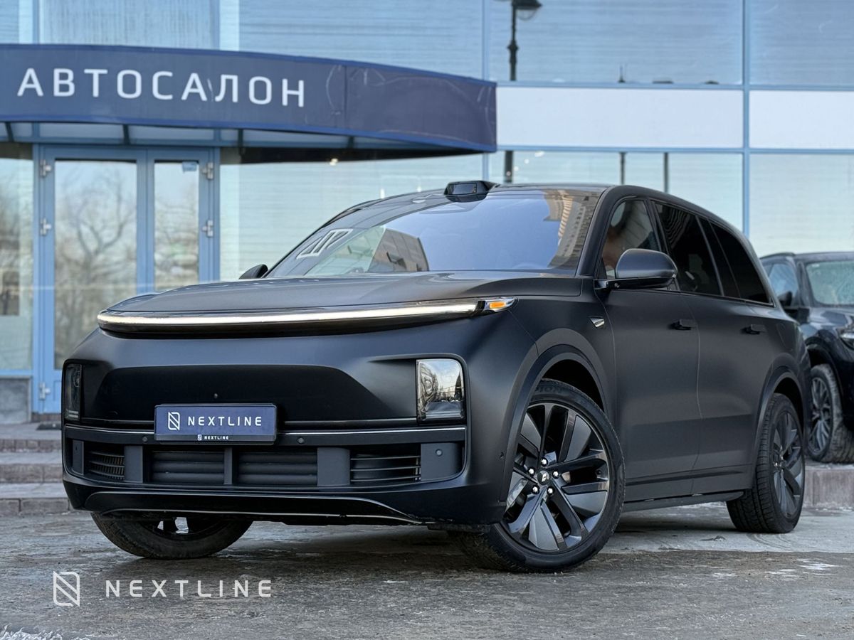 Li Auto (Lixiang) L9 44.5 kWh 1.5hyb AT (449 л.с.) 4WD