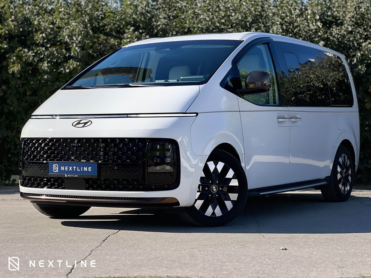 Hyundai Staria 2.2d AT (177 л.с.) 4WD