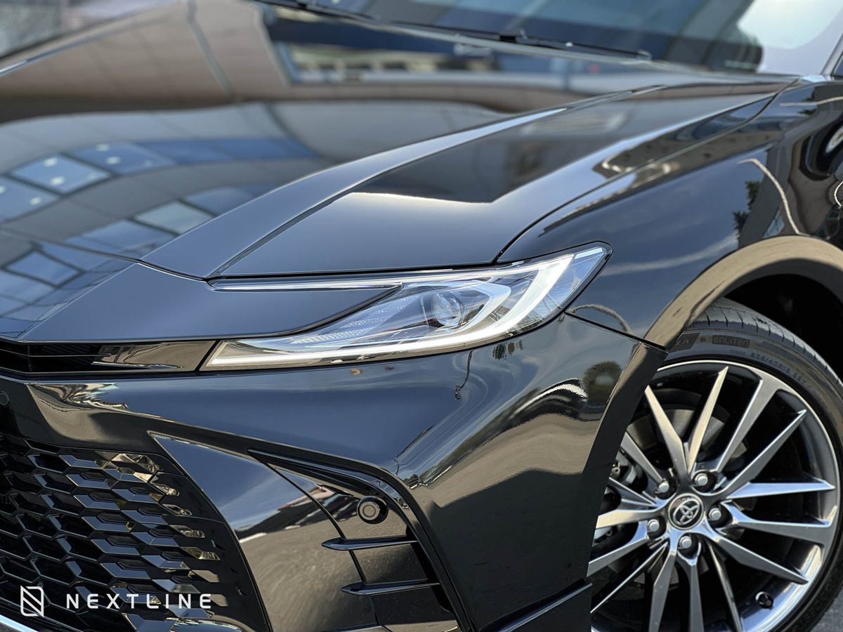 Toyota Camry 2.0hyb CVT (231 л.с.)