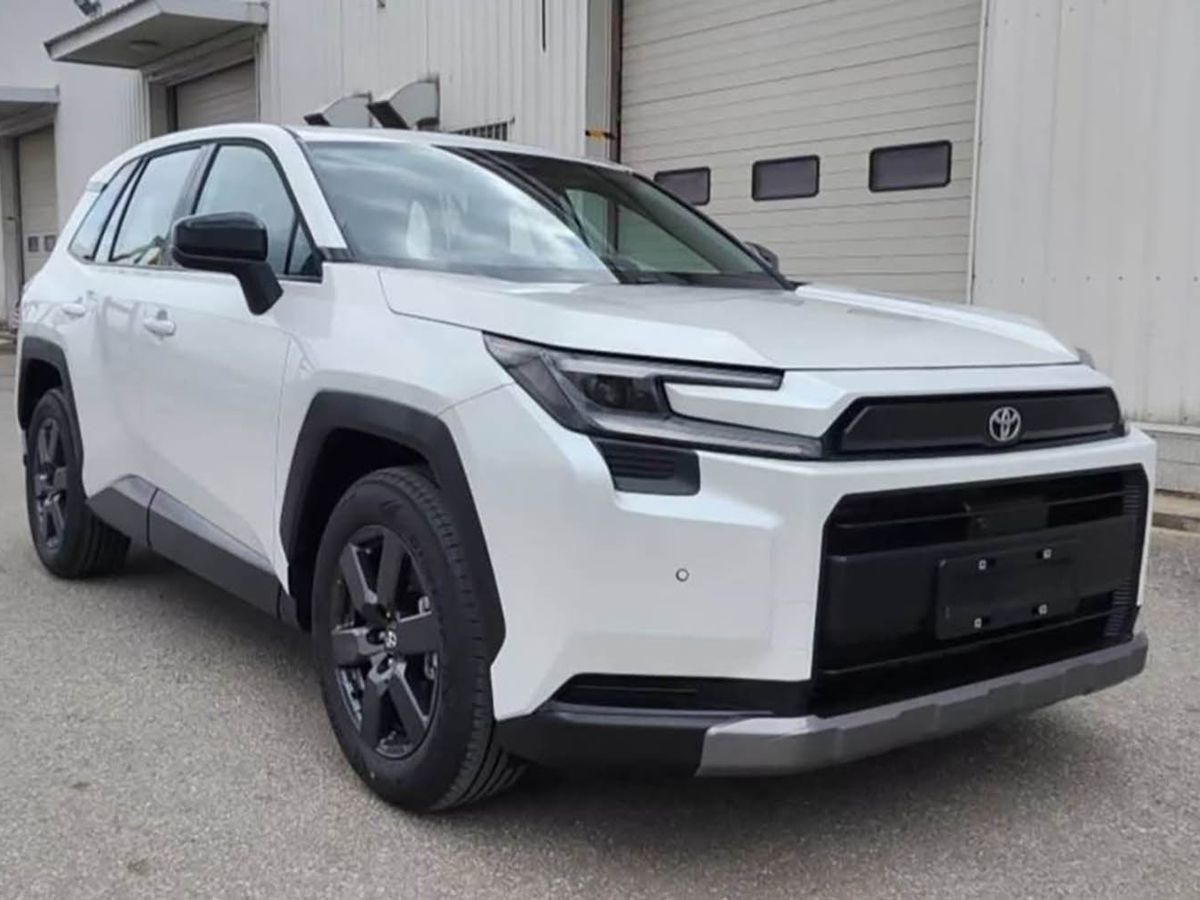 Toyota RAV4 2.0 CVT (171 л.с.) 4WD в автосалоне Nextline