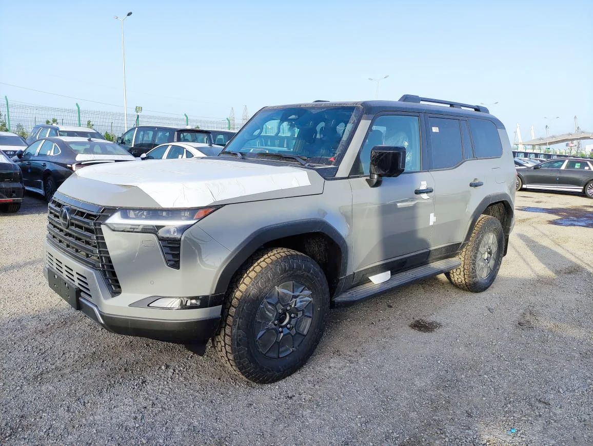 Lexus GX 550 OVERTRAIL в автосалоне Nextline