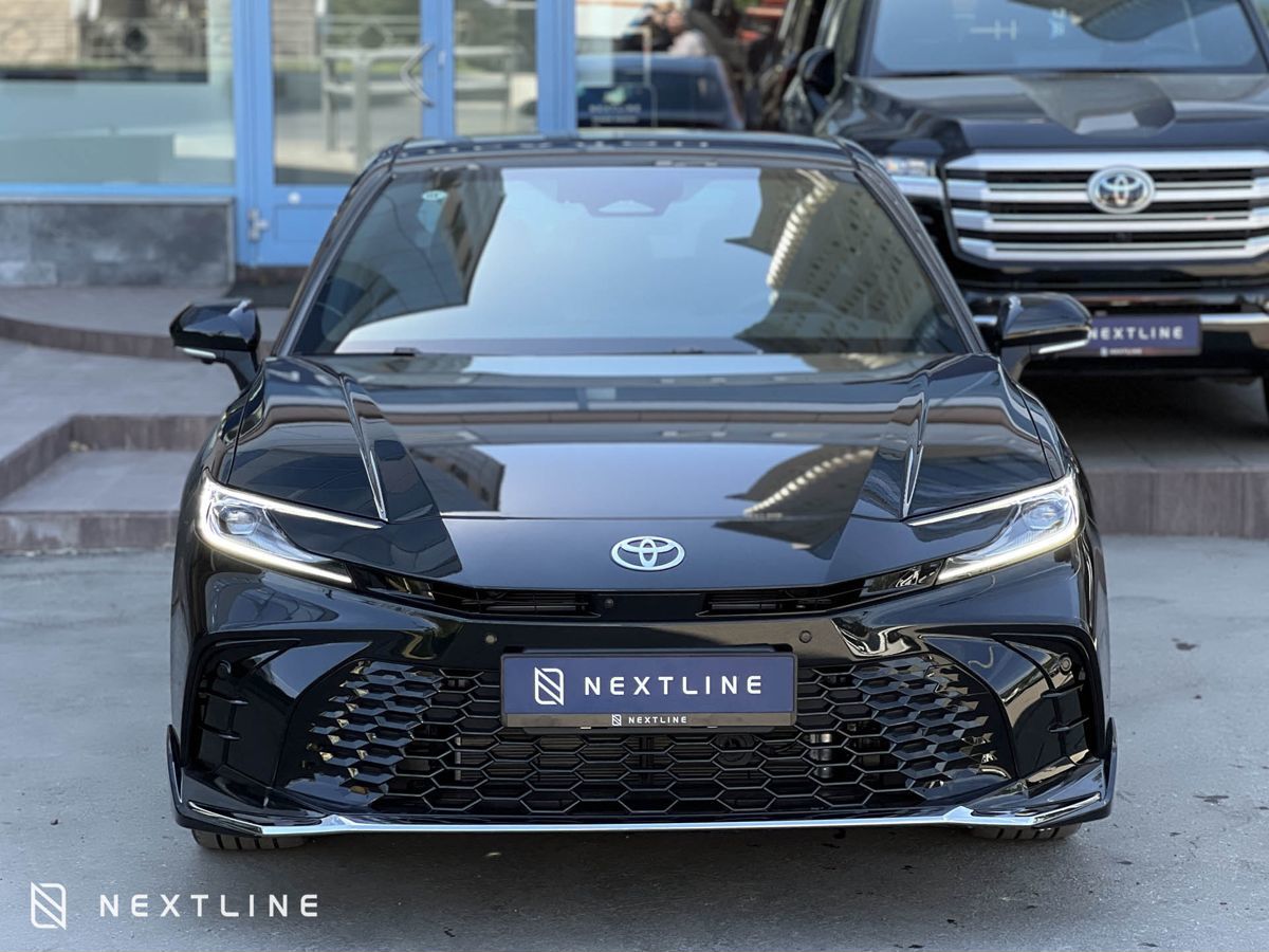 Toyota Camry 2.0hyb CVT (231 л.с.)
