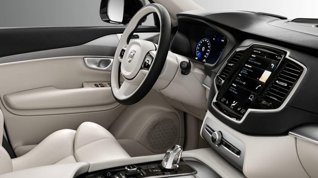 volvo_xc90_driver_seat_interior.jpg